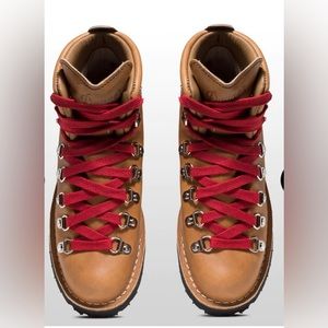 Classic Mountain Light Dannebrog Boots